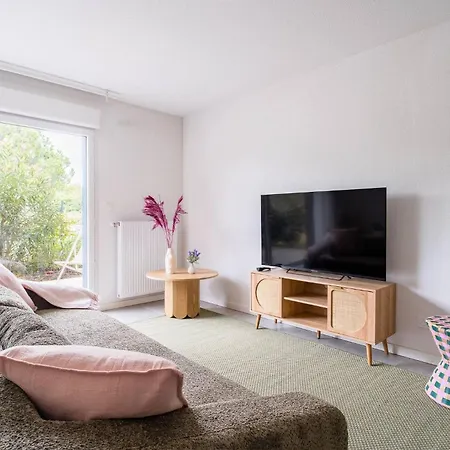 Apartament T3 Urbain 6 Personnes Avec Terrasse Tuluza