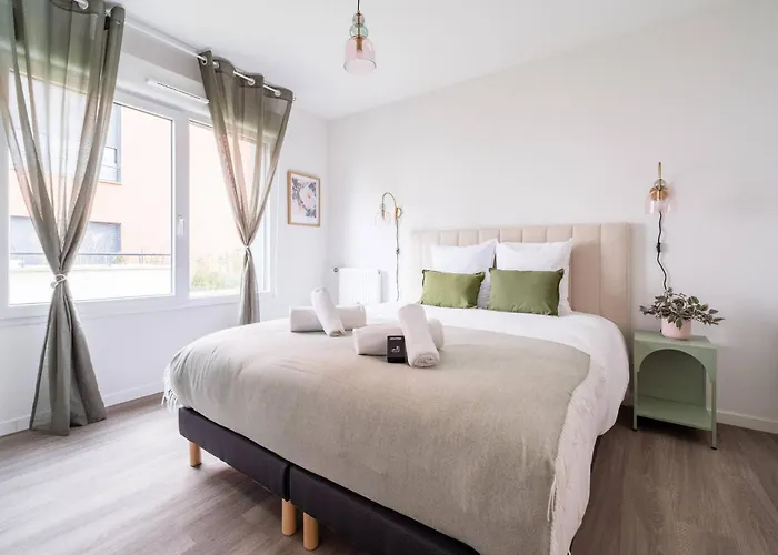 T3 Urbain 6 Personnes Avec Terrasse *