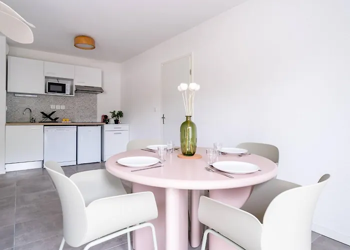 T3 Urbain 6 Personnes Avec Terrasse דירה *